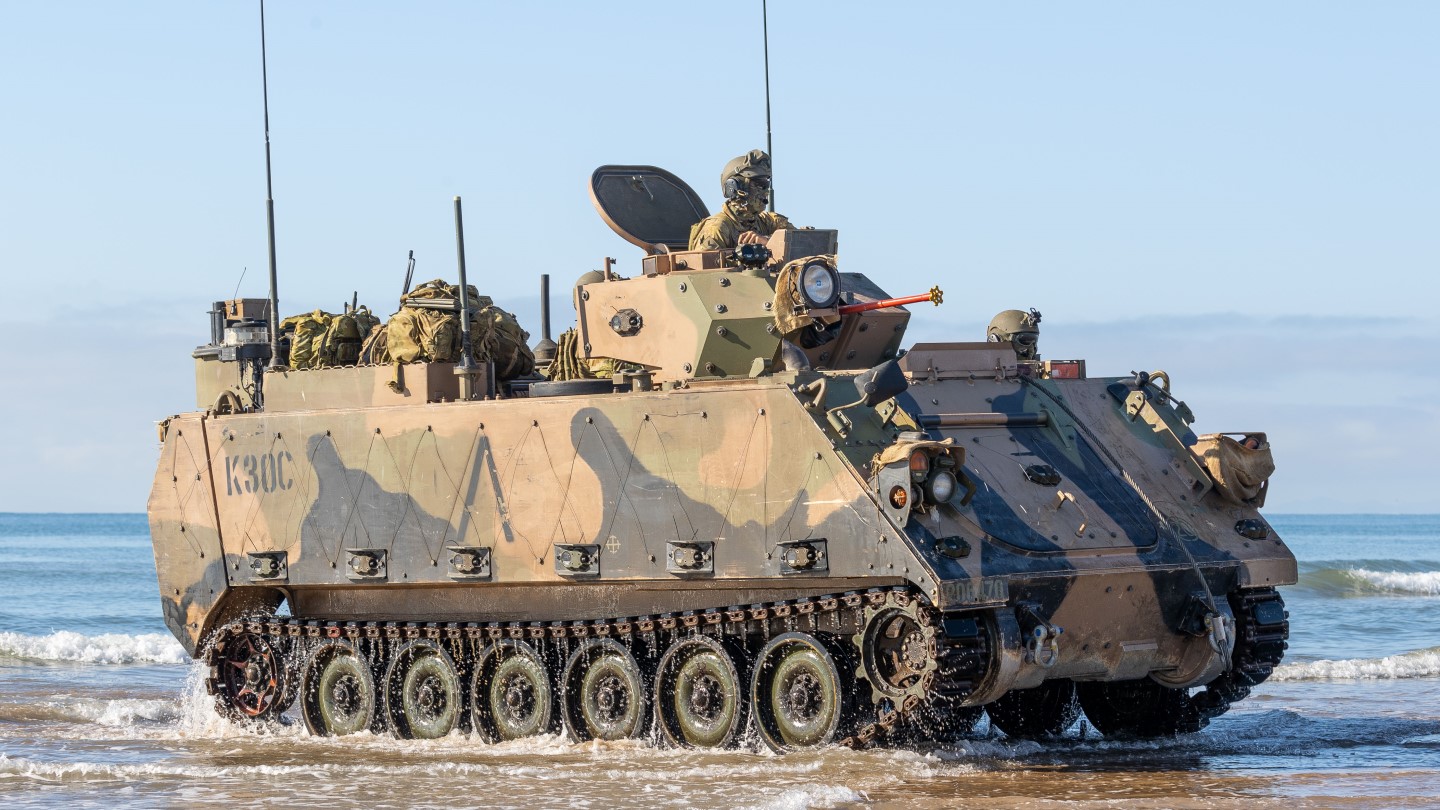 M113as4 Armoured Personnel Carrier Australian Army